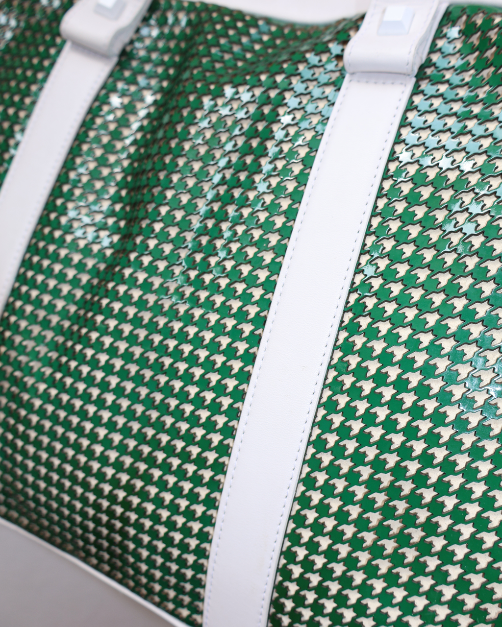 GREEN BOWLING BAG