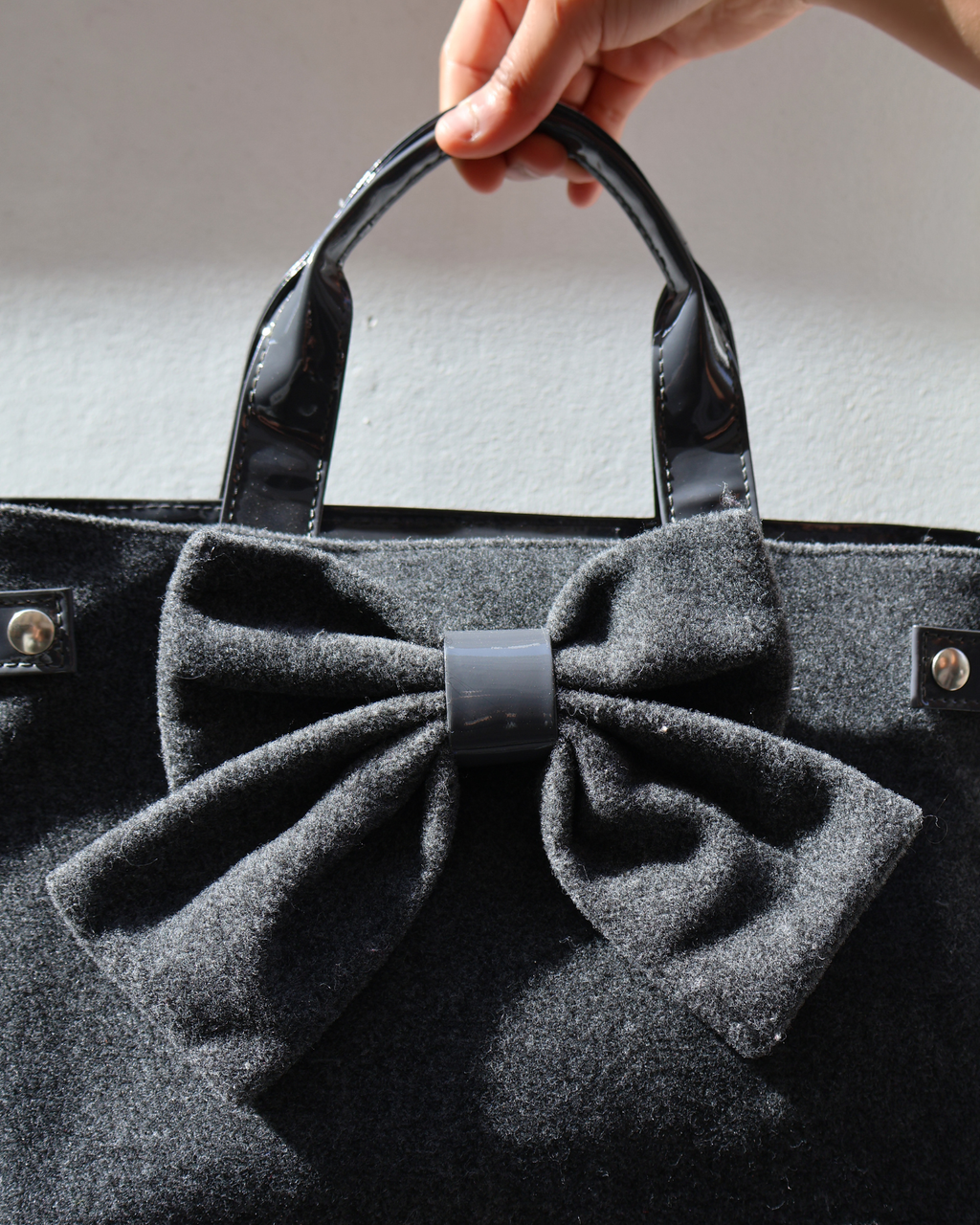 WOOL BOW BAG