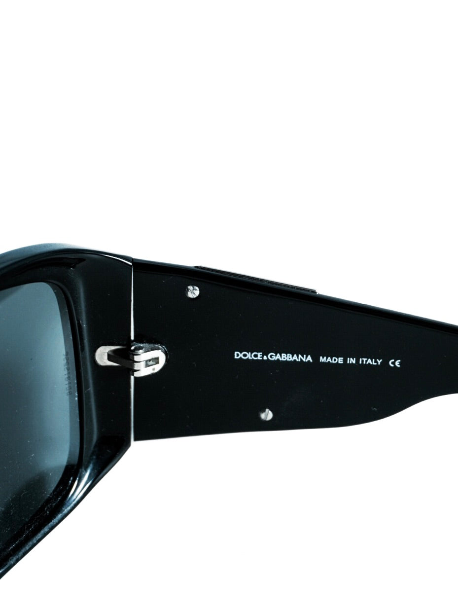 SUNGLASSES