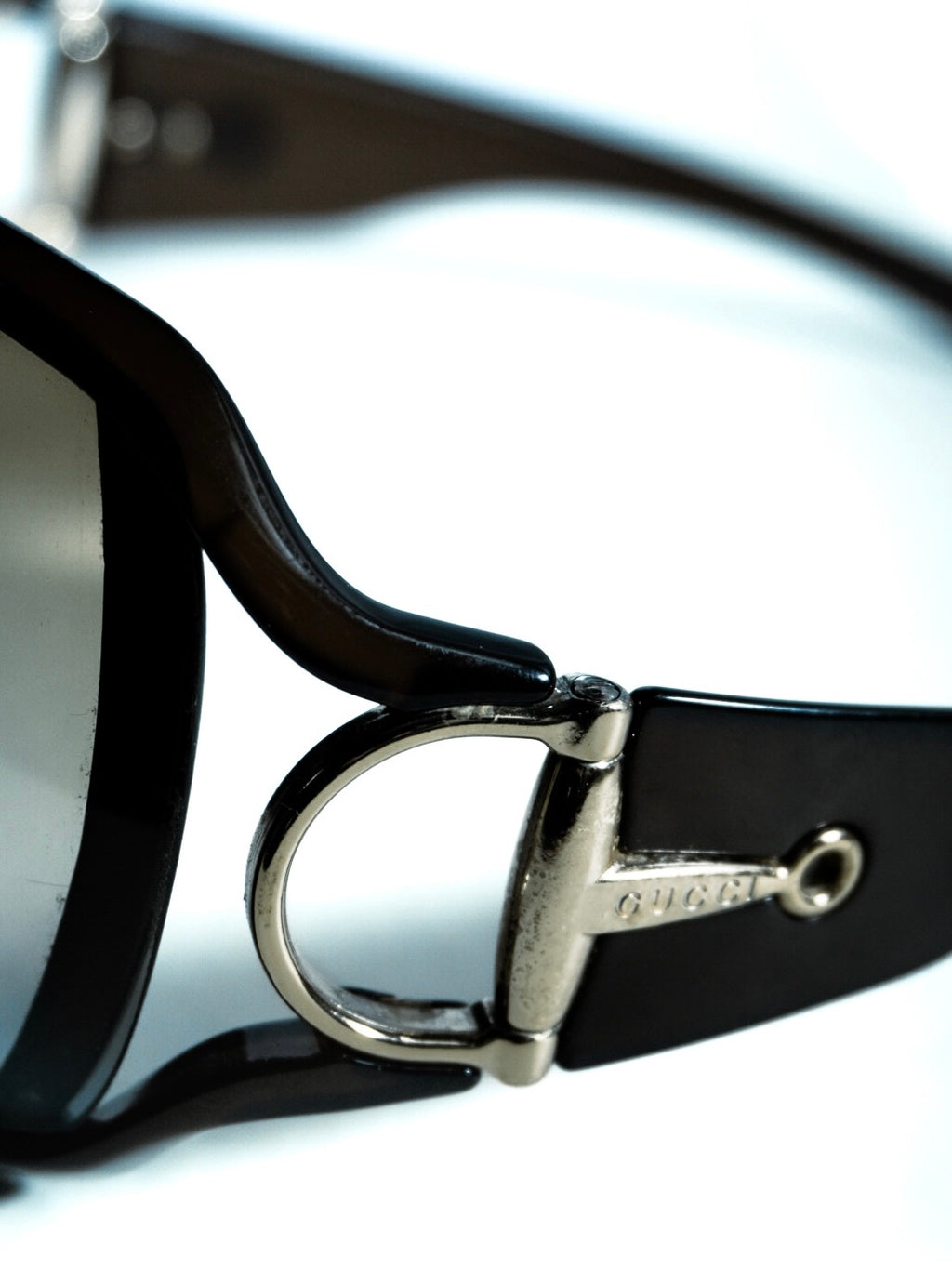 BROWN SUNGLASSES