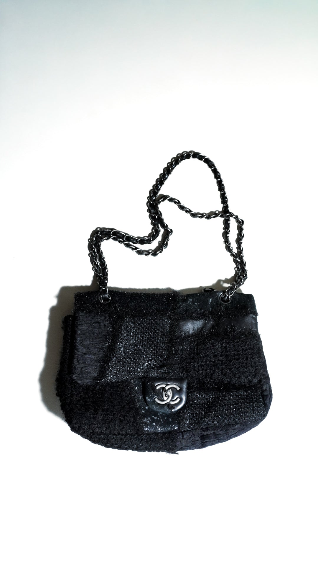 CLASSIC TWEED HANDBAG