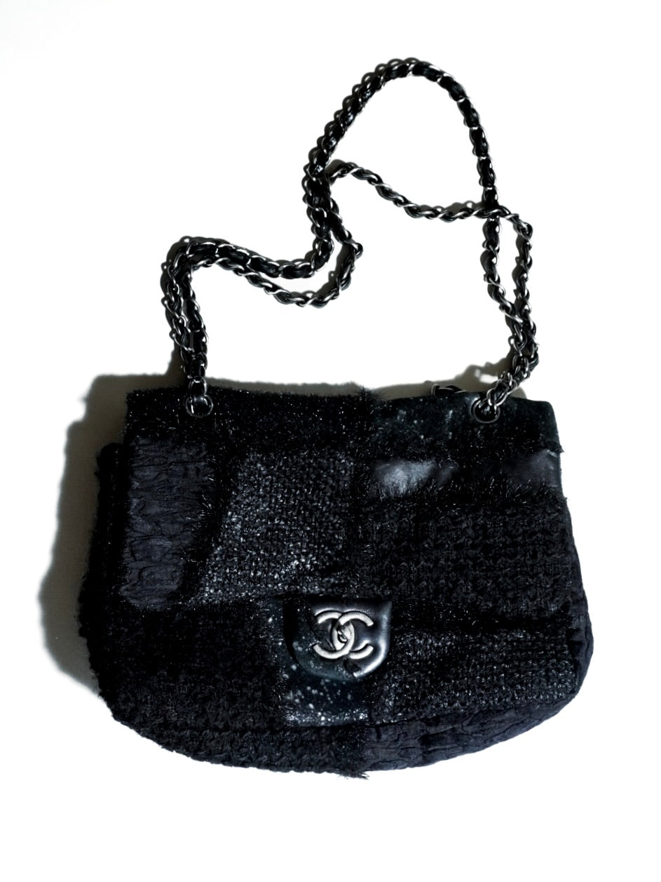 CLASSIC TWEED HANDBAG
