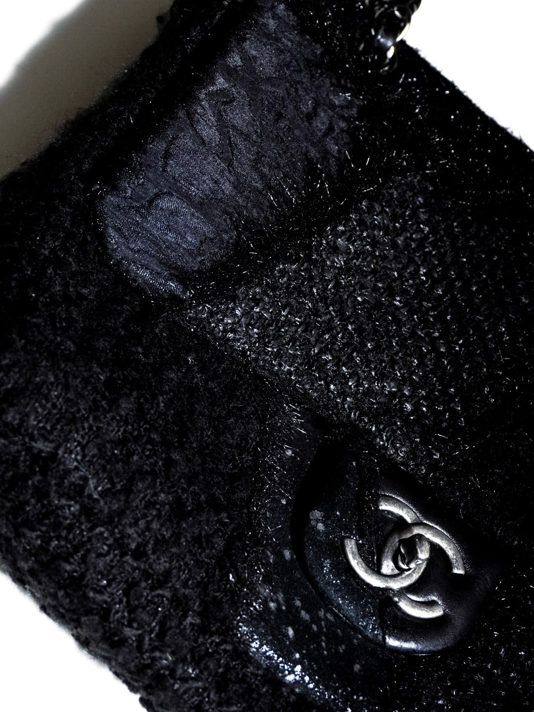 CLASSIC TWEED HANDBAG