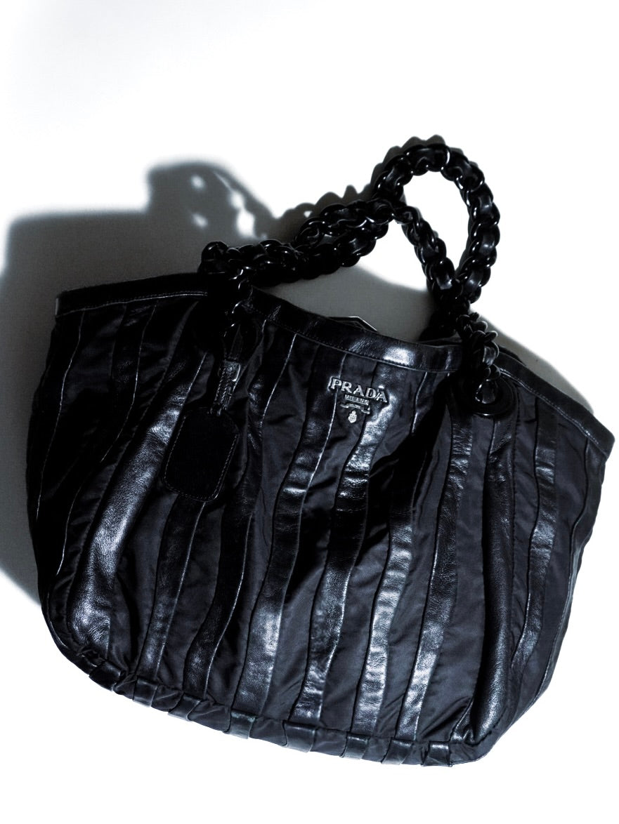 CHAINS HANDLES BAG
