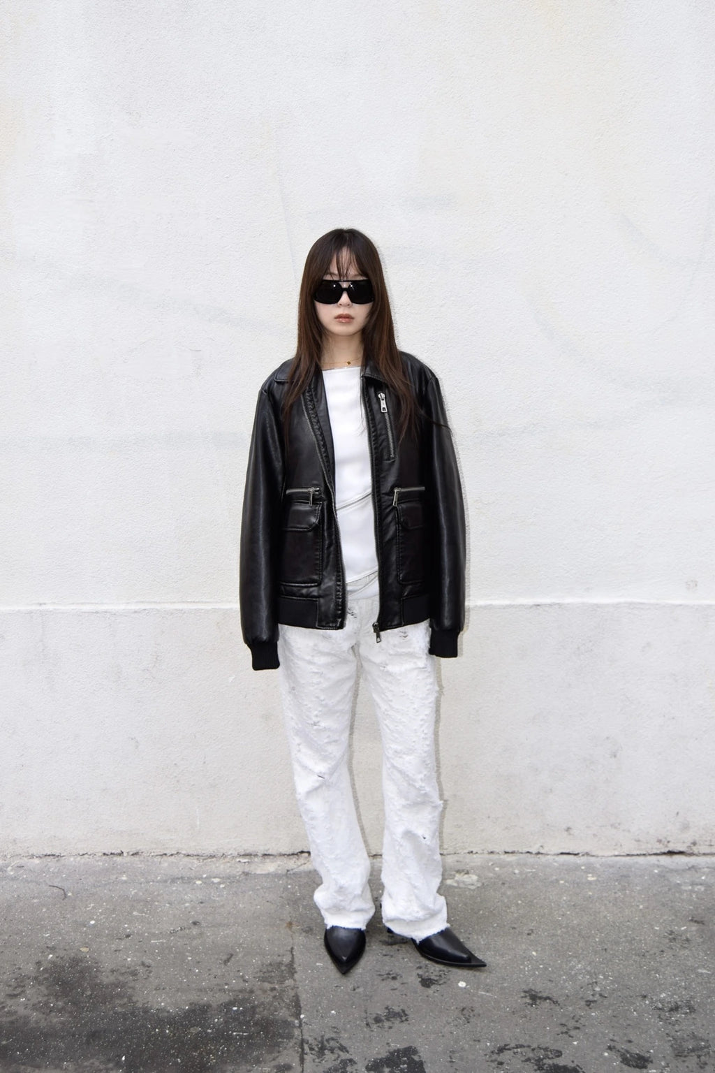 BLACK LEATHER JACKET