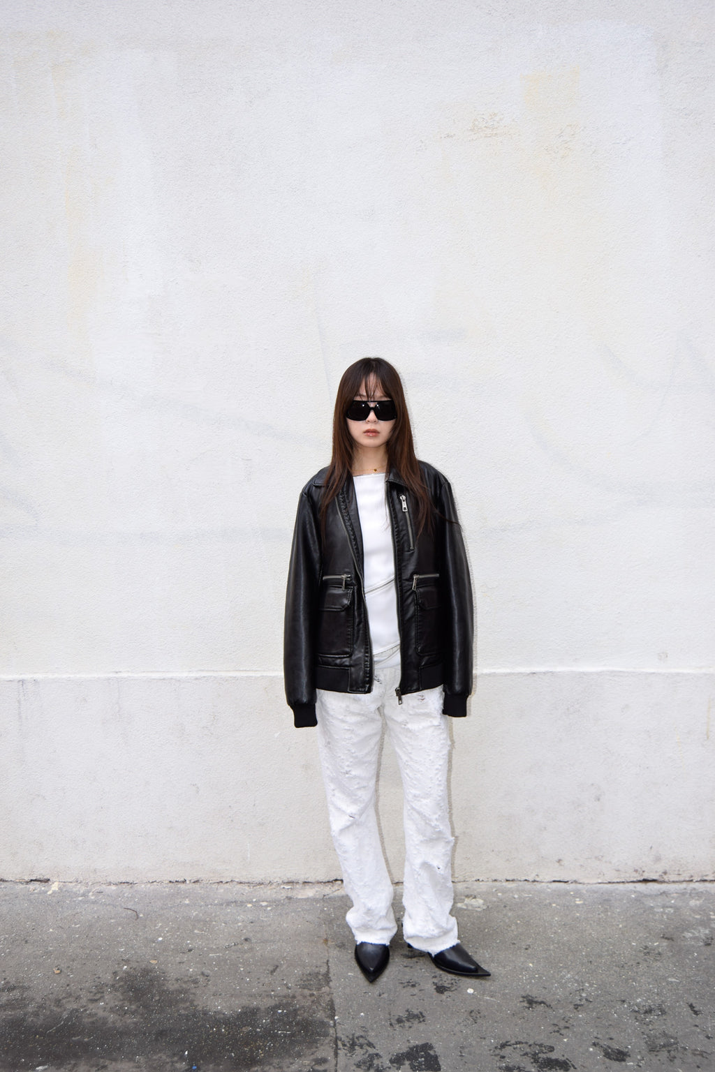 BLACK LEATHER JACKET