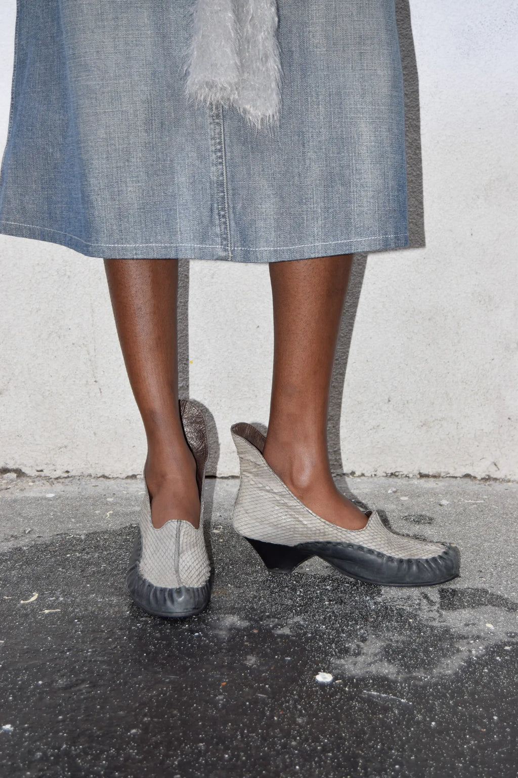 GREY SNAKE SCALES SHOES