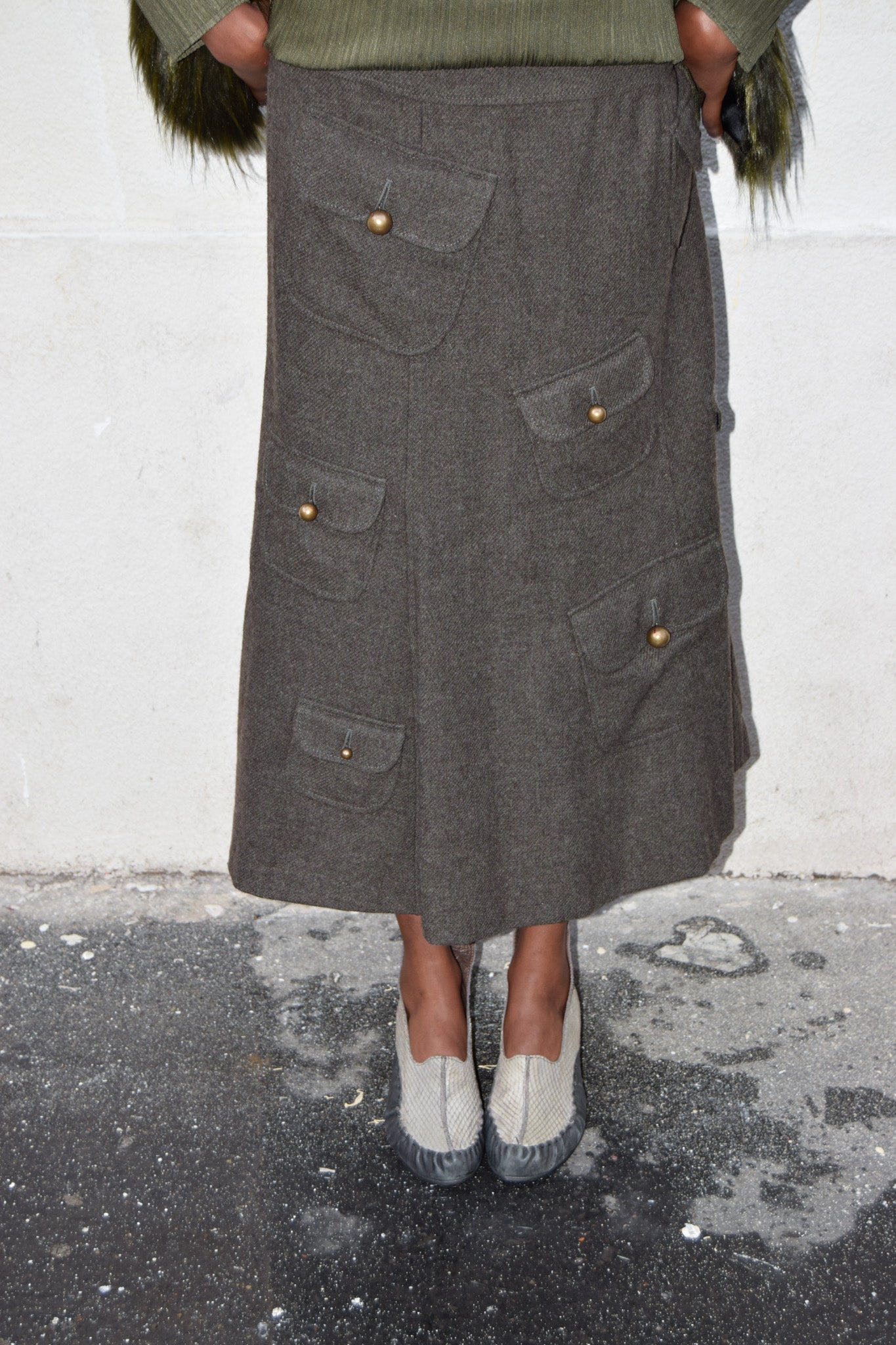 MULTI-POCKETS KHAKI SKIRT