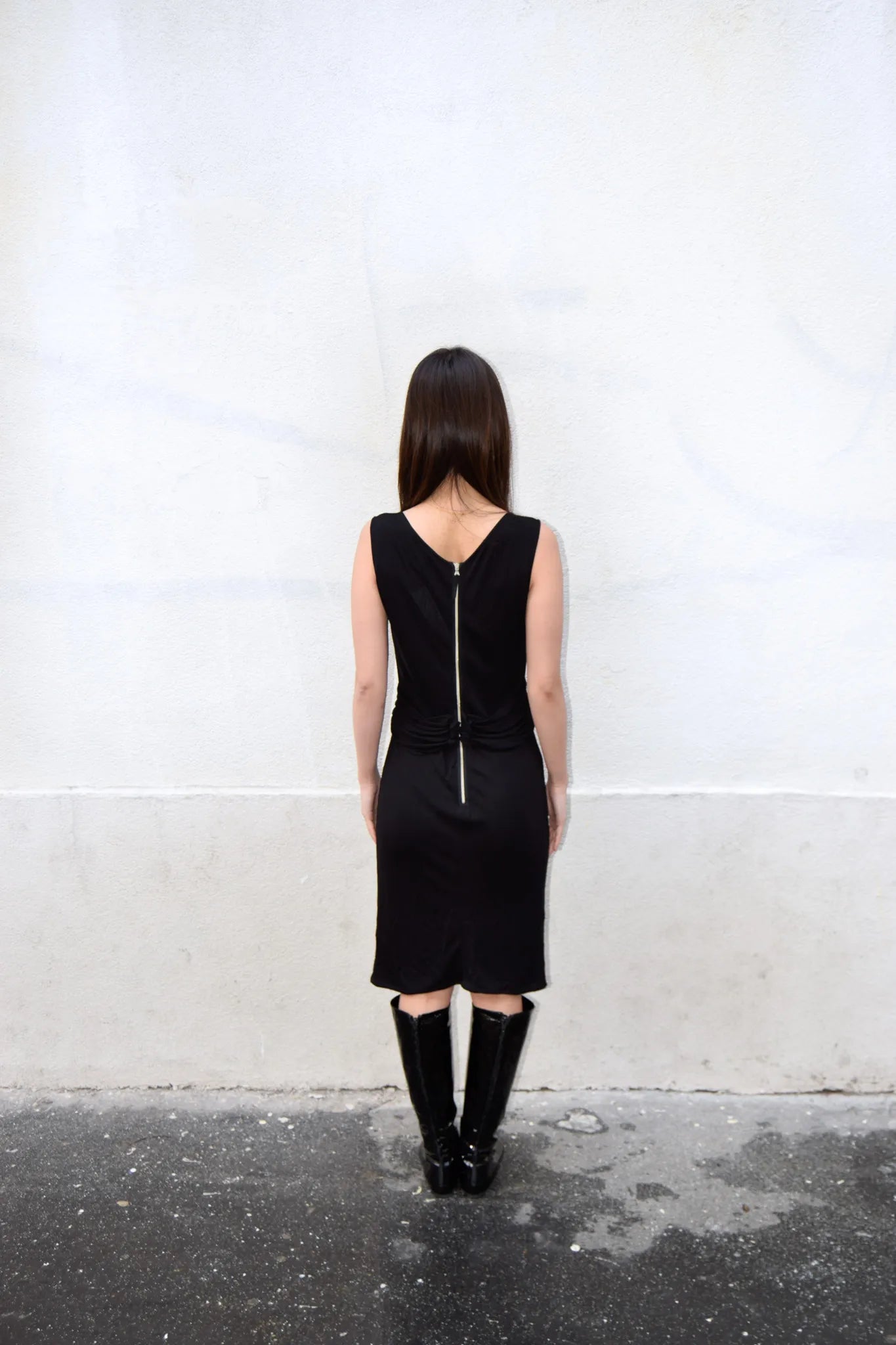 BLACK DRESS