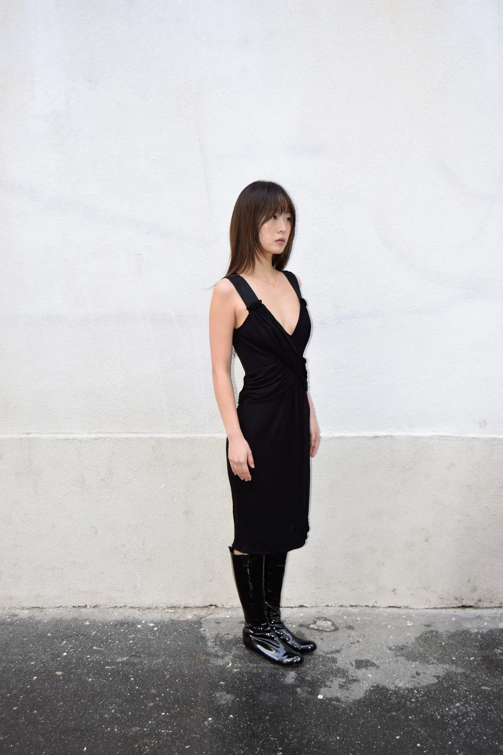 BLACK DRESS
