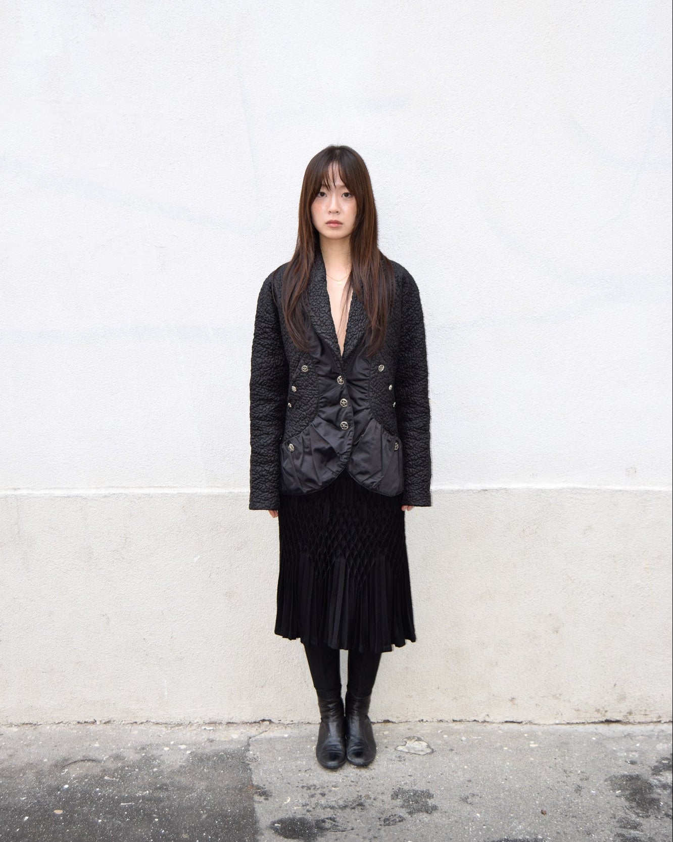 BLACK PLEATED MIDI SKIRT