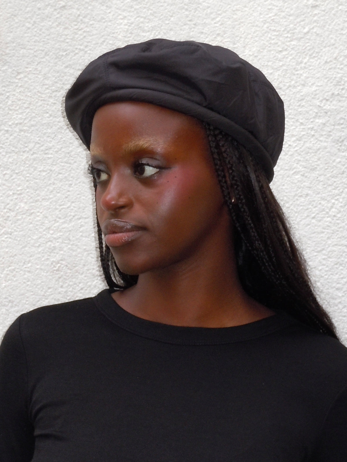 BLACK NYLON BERET HAT
