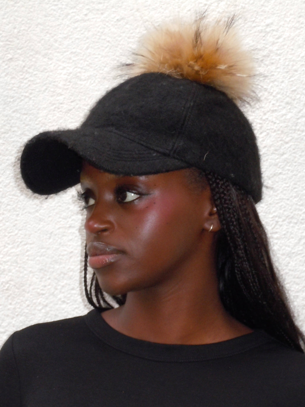 BLACK WOOL FAUX FUR POMPOM CAP