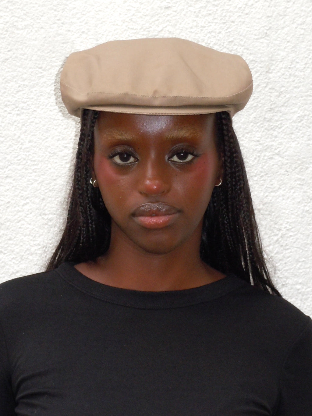 DARK BEIGE BUTTON FLAT BERET HAT