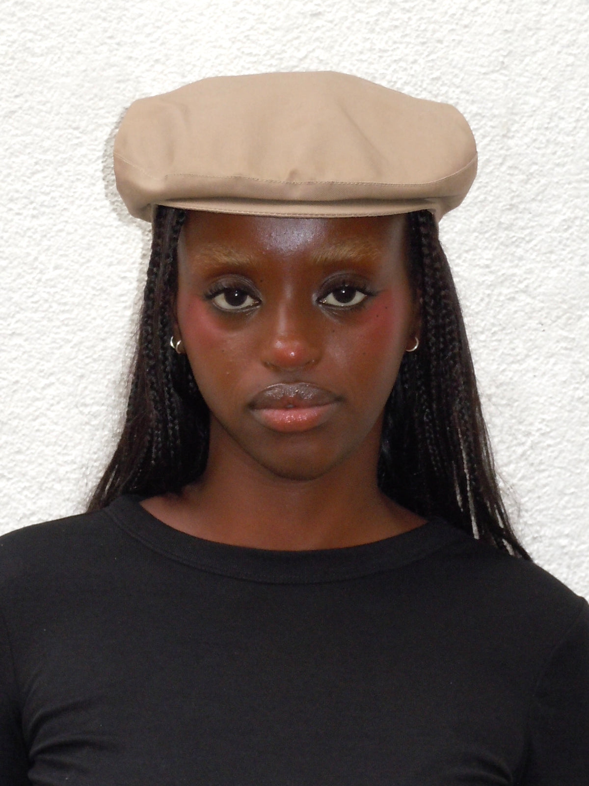 DARK BEIGE BUTTON FLAT BERET HAT