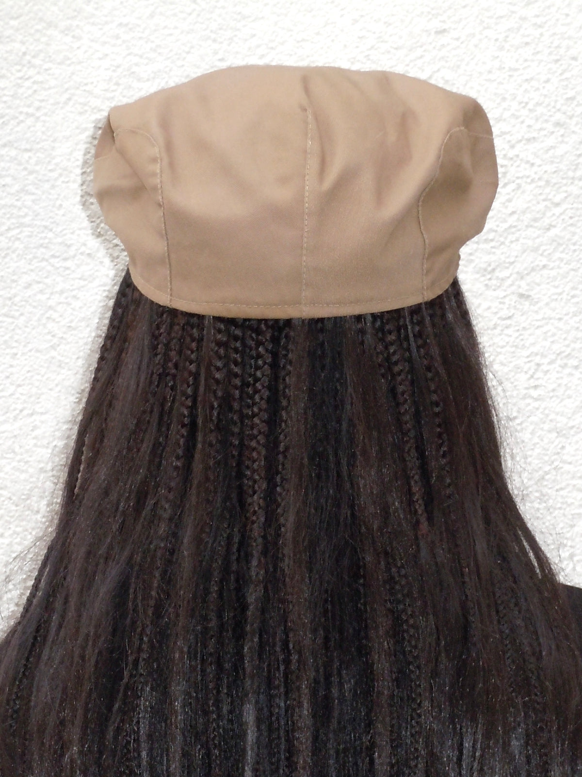 DARK BEIGE BUTTON FLAT BERET HAT