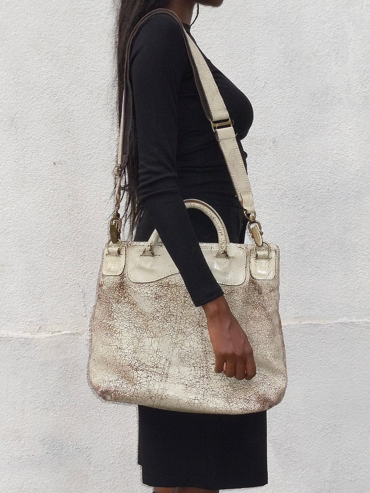 WASHED BEIGE ZIP STRAP SHOULDER LEATHER BAG