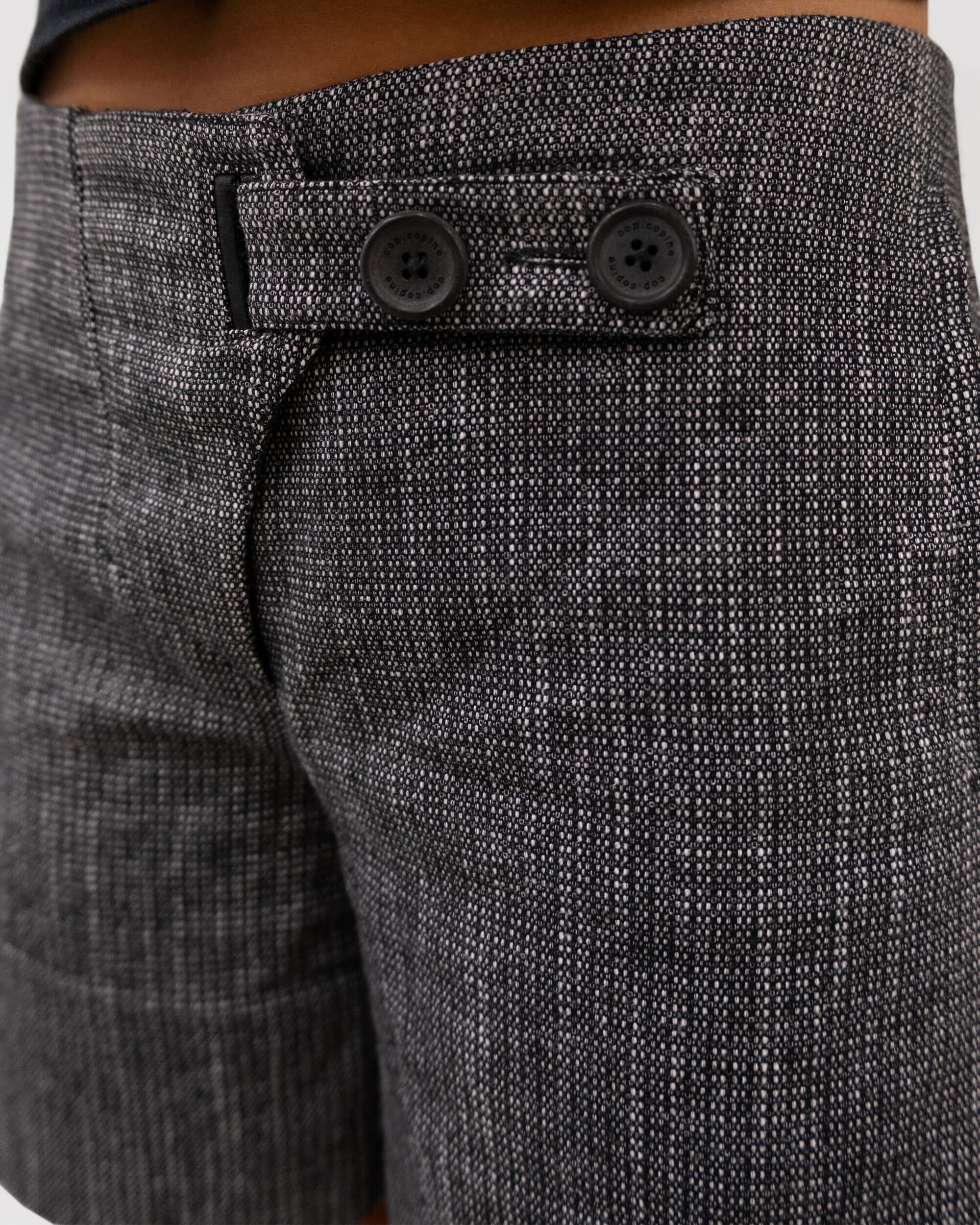 GREY SIDE BUTTON SHORTS