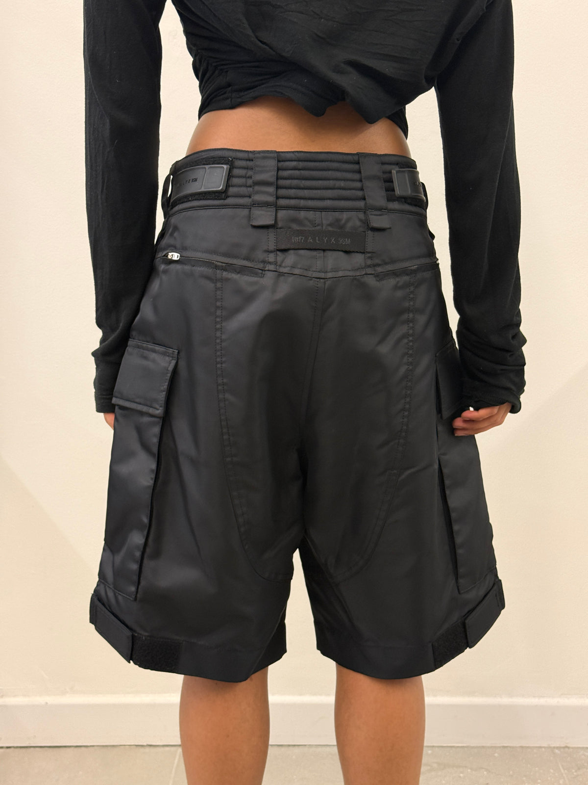 BLACK NYLON CARGO SHORTS