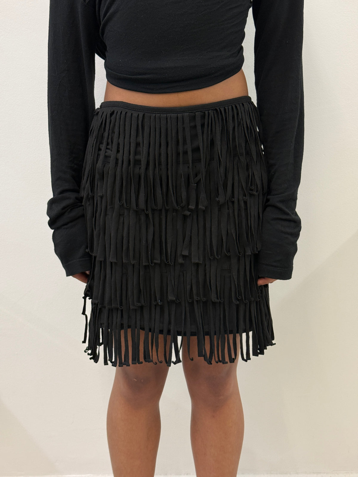 BLACK LAYERED FRINGED SKIRT