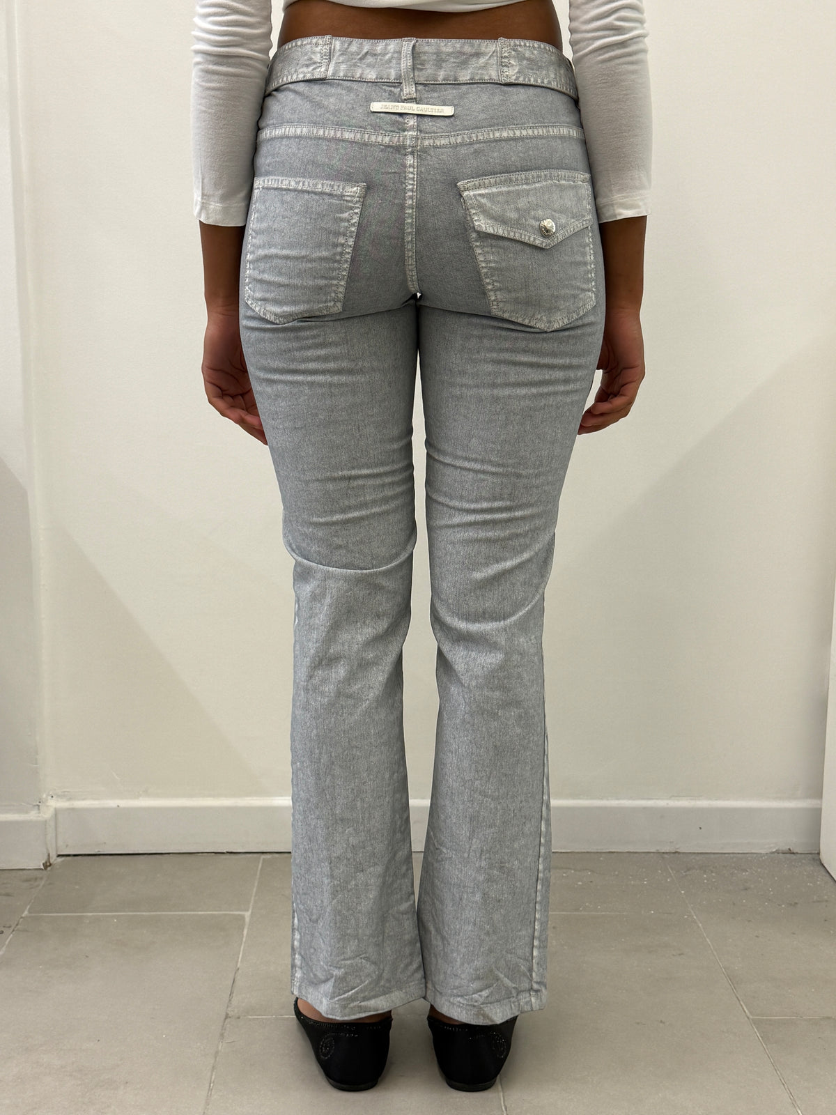 GREY ASYMMETRIC BUTTONS PANTS