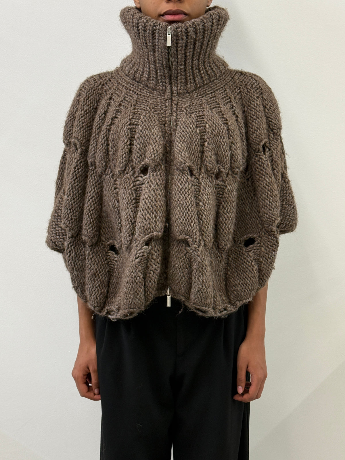 BROWN CHUNKY-KNIT CUTOUT BALLON JACKET
