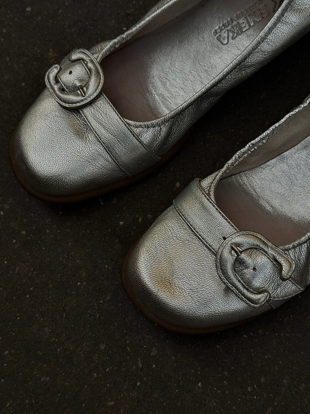 SILVER BUCKLE BALLET FLATS
