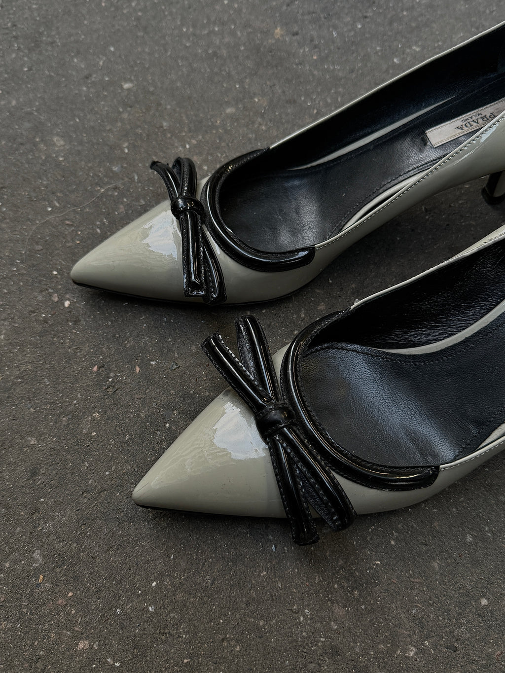 KITTEN KNOTTED HEELS