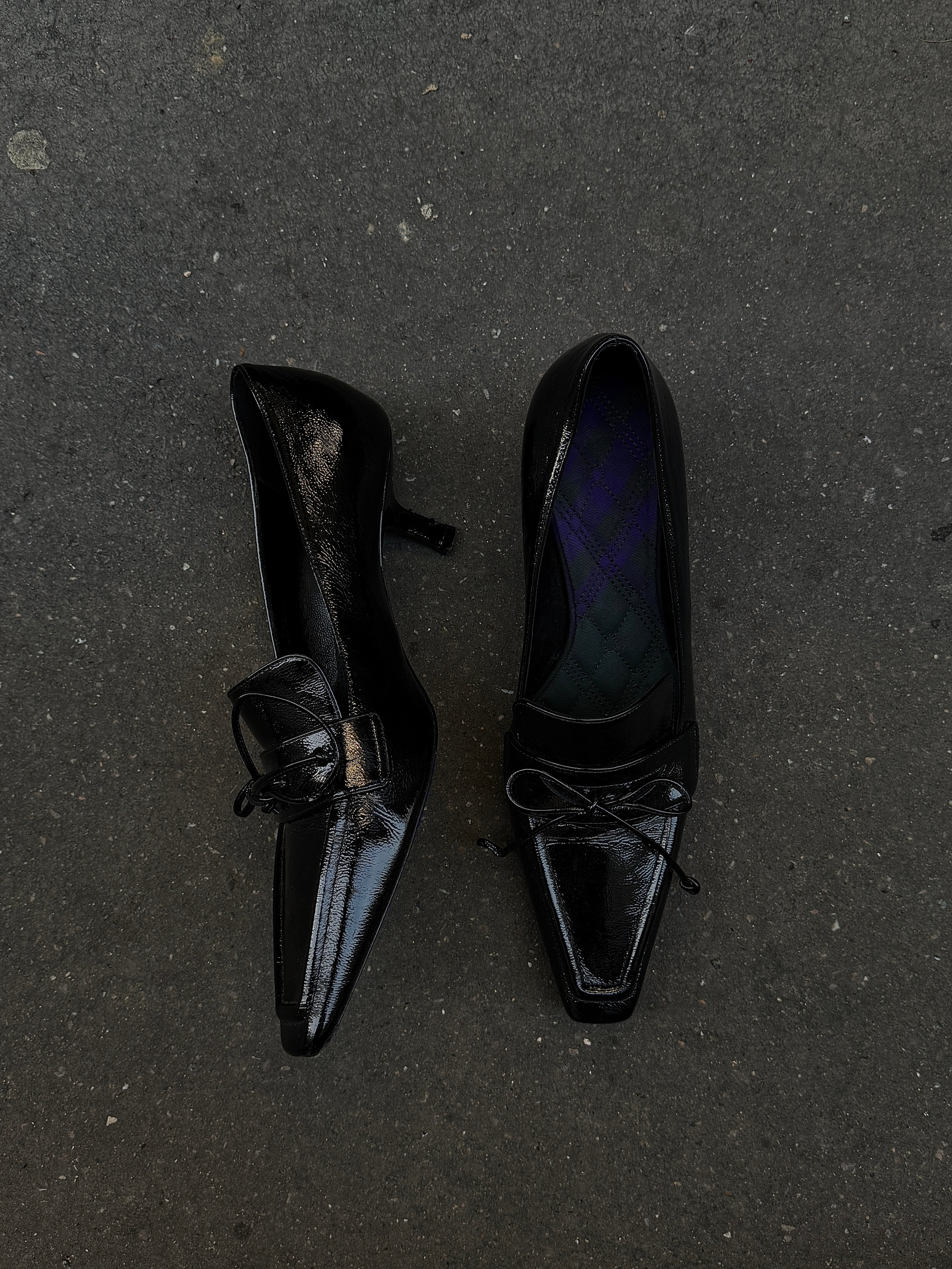 PATENT LEATHER KITTEN HEELS