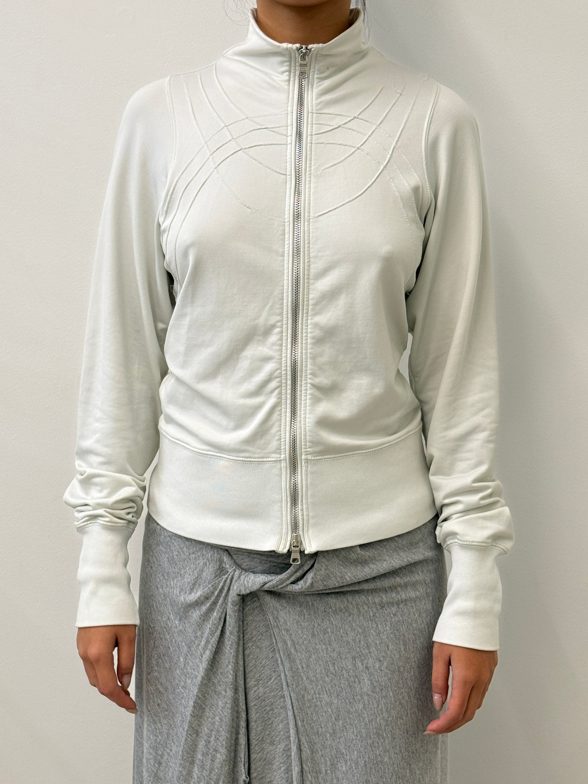 WHITE ZIP CARDIGAN