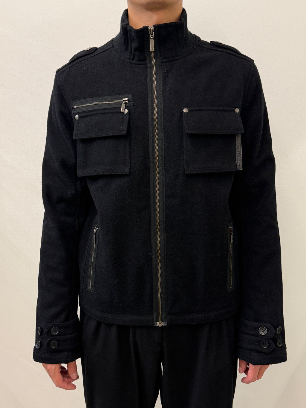BLACK WOOL ZIPPERD POCKETS JACKET