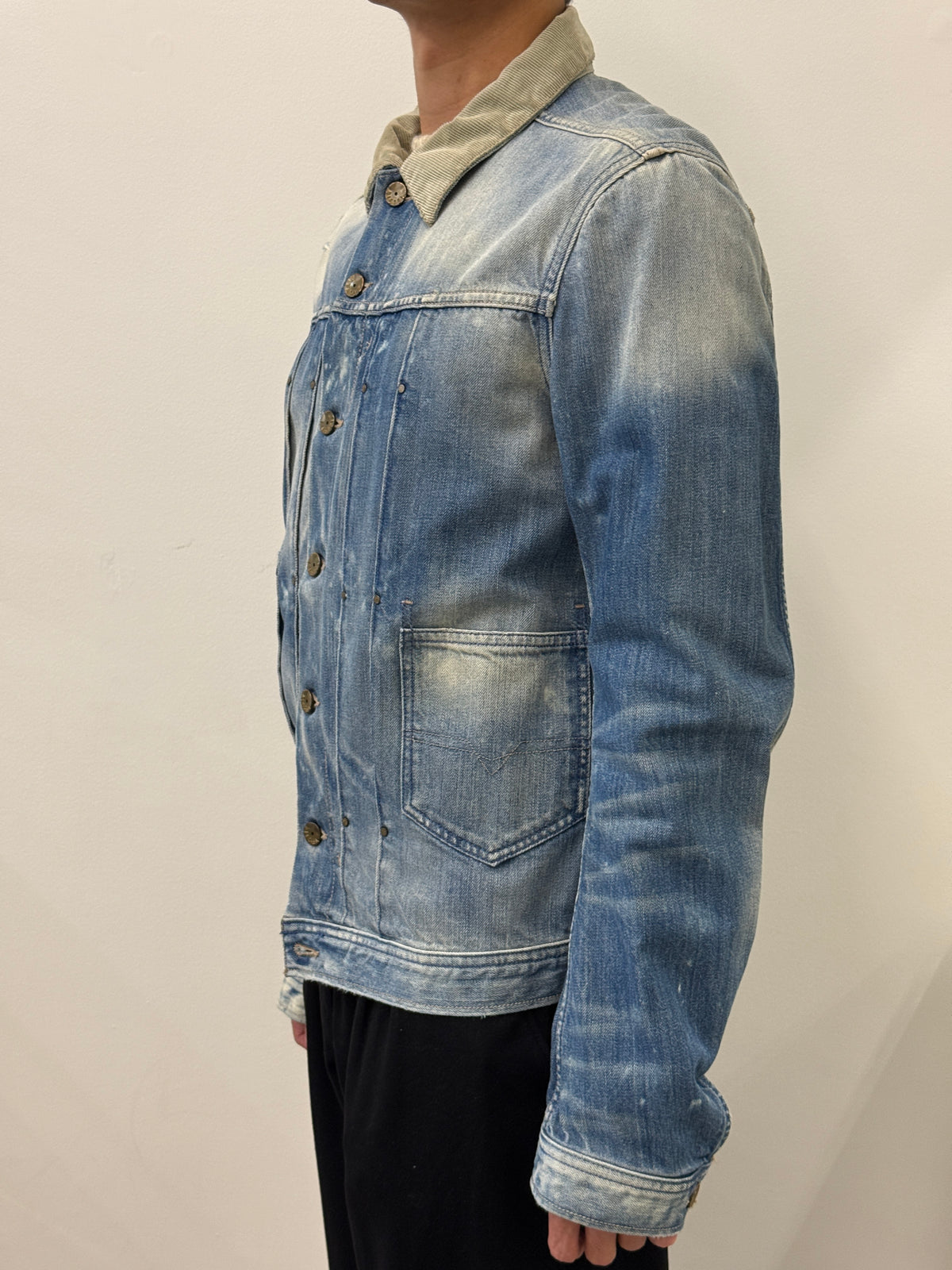 TYPE 2 JEAN JACKET WITH CORDUROY COLLAR