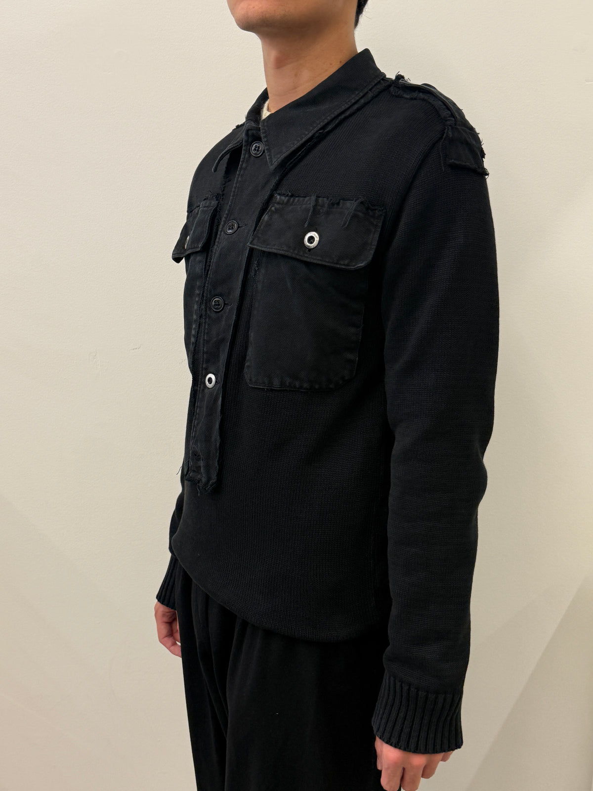 BLACK KNITTED BUTTONS HEAVY POLO