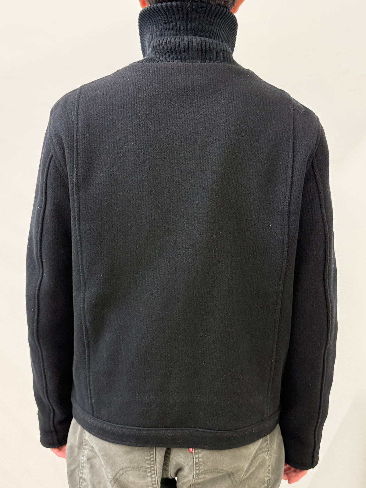 BLACK HIGH-COLLAR WOOL ZIP JACKET