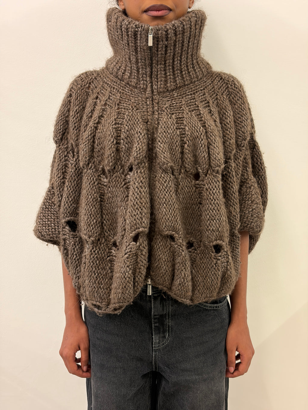 BROWN CHUNKY-KNIT CUTOUT BALLON JACKET