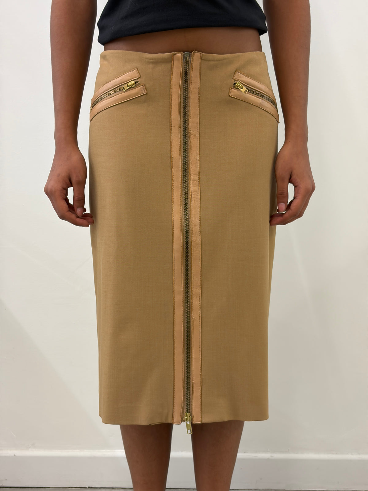 CAMEL FRONT ZIP LEATHER POCKET PENCIL SKIRT